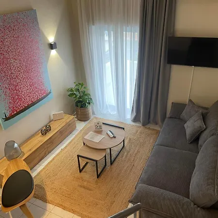 Vaios Luxury Polichrono