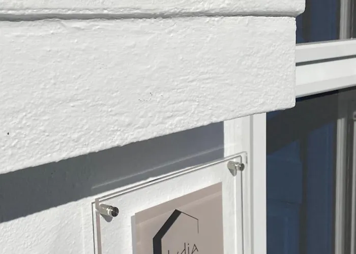 Vaios Luxury Polichrono